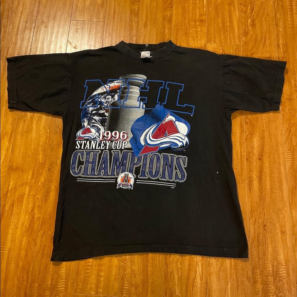 Vintage Colorado Avalanche Shirt